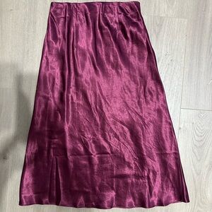 Aritzia babaton slip midi skirt satin